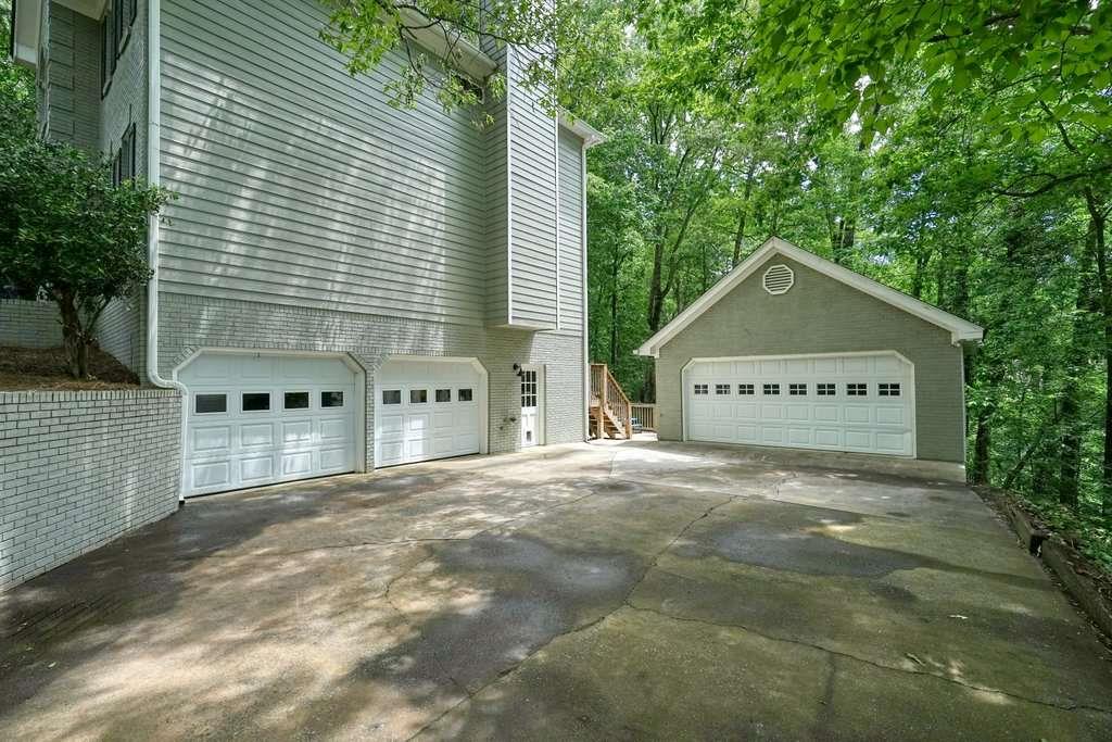 BUTLER CREEK - Residential