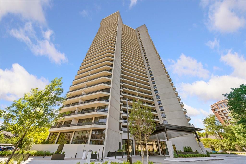 2660 Peachtree Road 6A