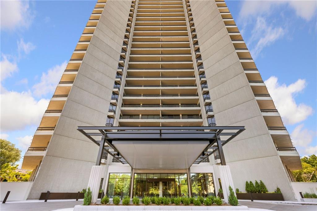2660 Peachtree Road 6A