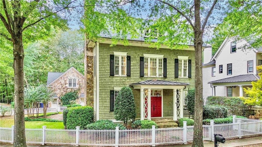 1421 Hedgewood Lane NW