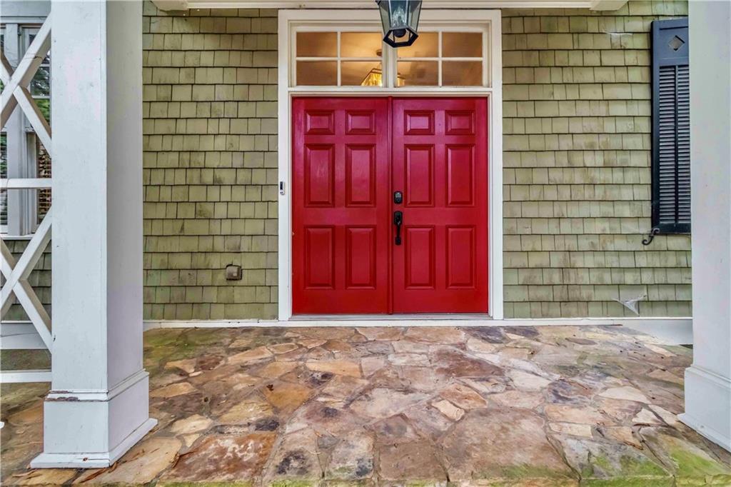 1421 Hedgewood Lane NW