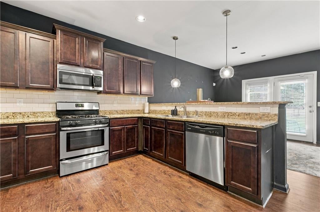 2391 Oakleaf Circle