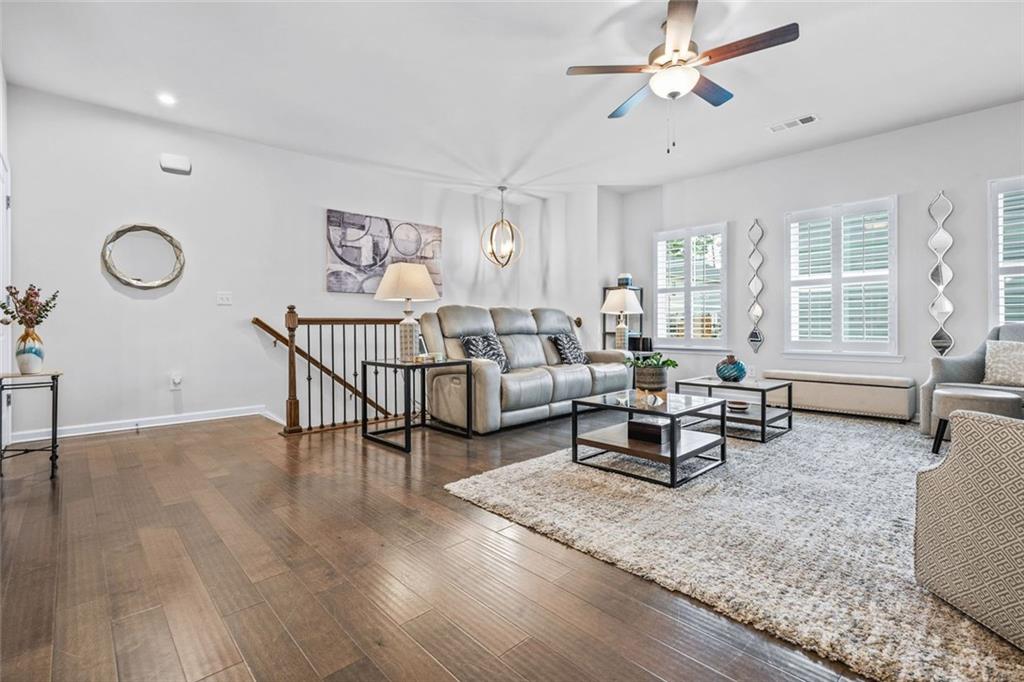 2523 Hedgeway Circle