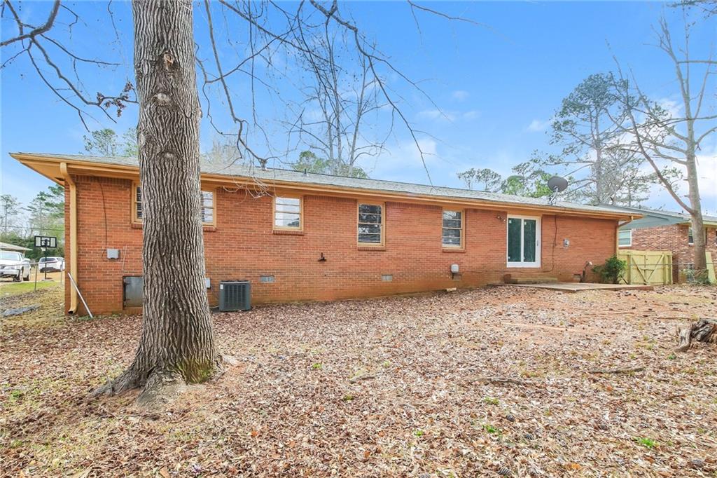 1828 Hallmark Drive, Griffin, Georgia image 18
