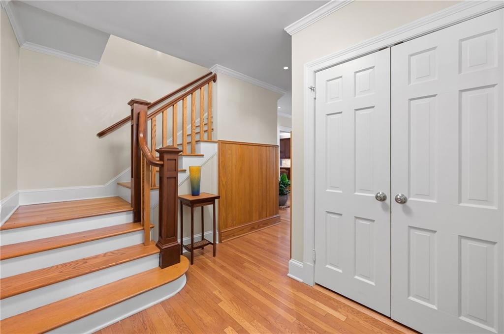 1735 Johnson Road NE