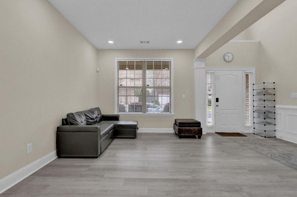 1390 Scenic View Trace