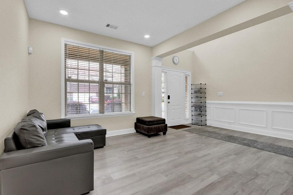 1390 Scenic View Trace