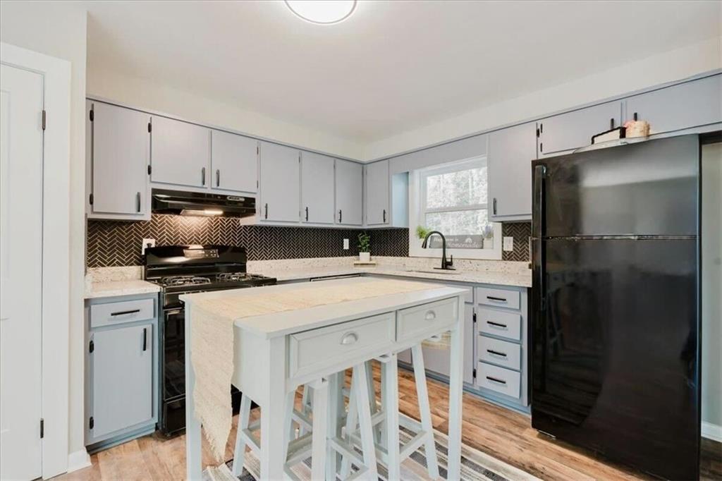Hollydale - Residential
