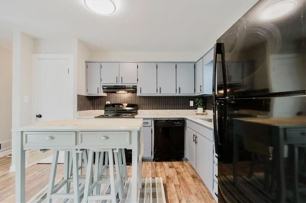 Hollydale - Residential