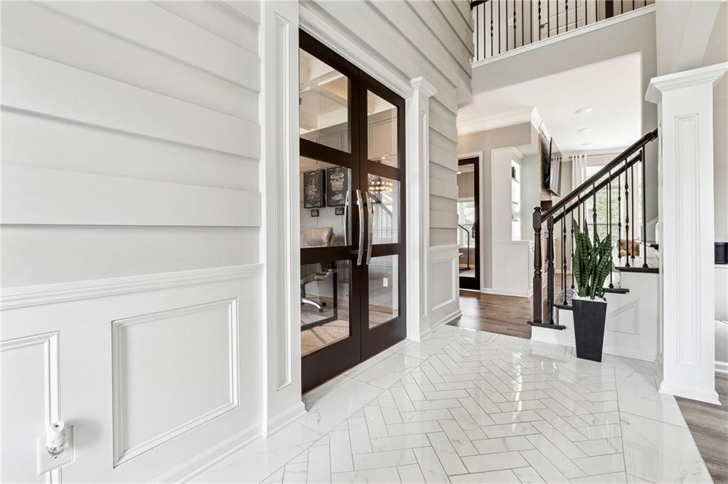 Lakestone - Residential