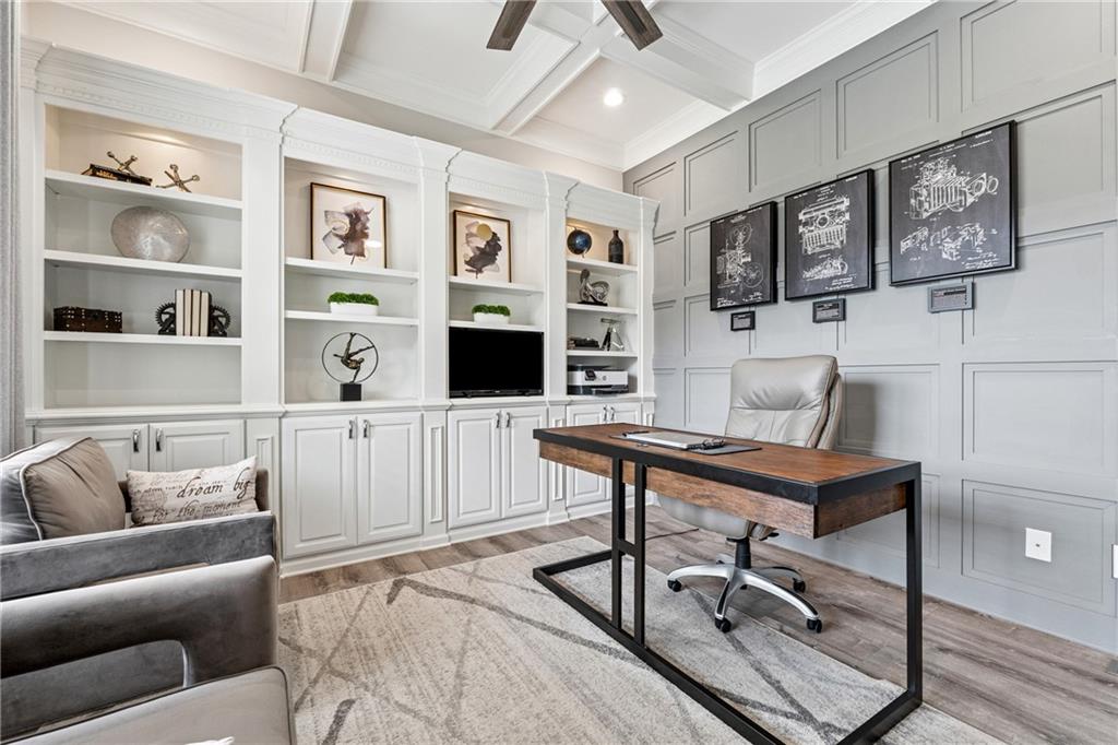 Lakestone - Residential