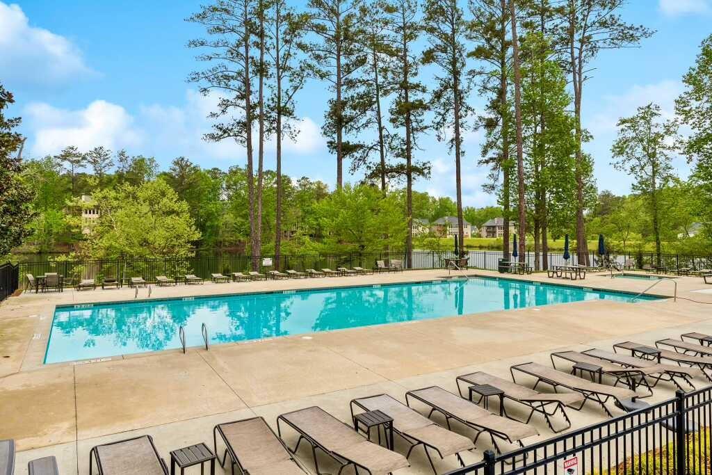 Lakestone - Residential