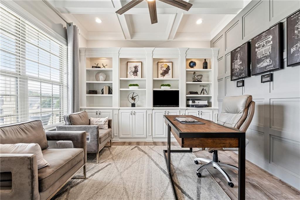 Lakestone - Residential