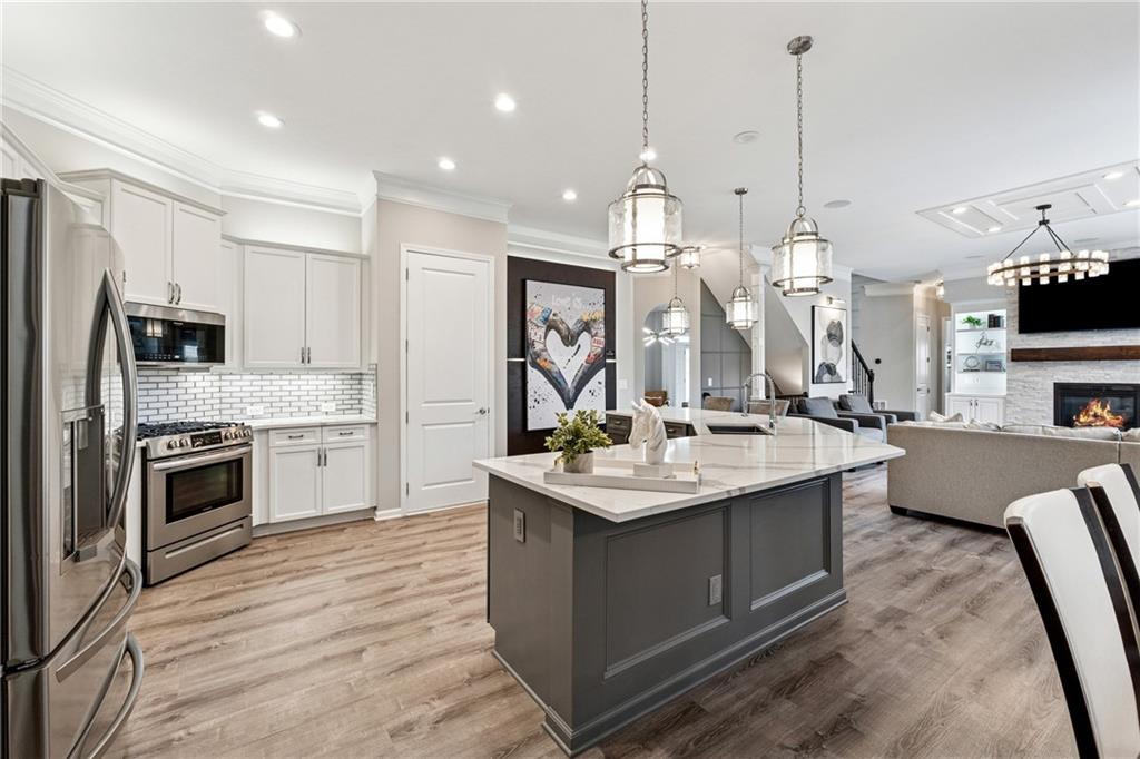 Lakestone - Residential