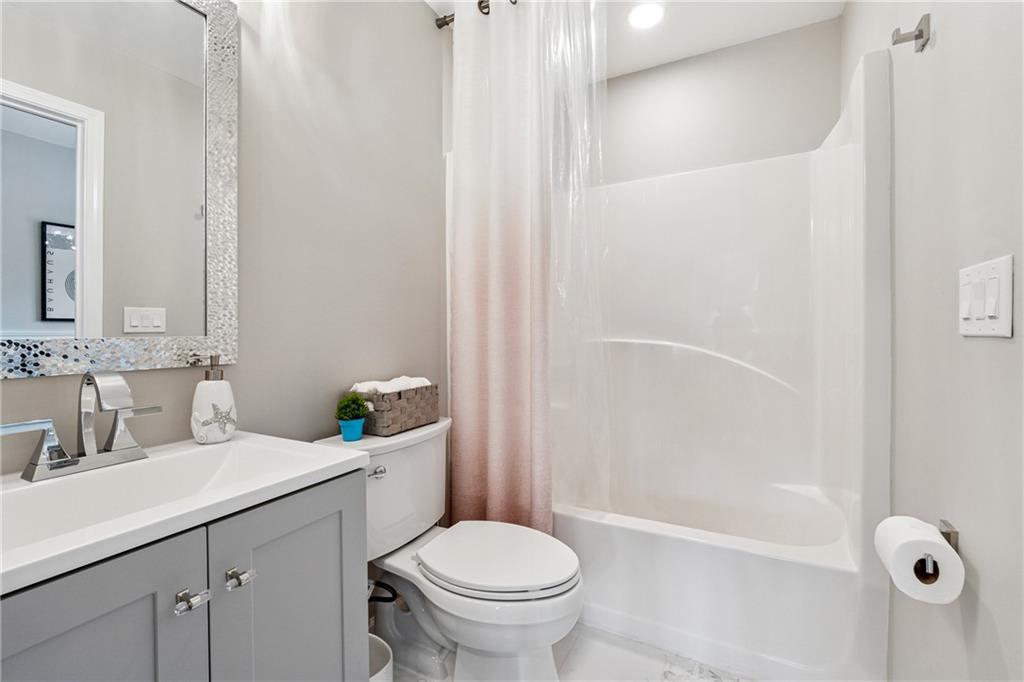 Lakestone - Residential