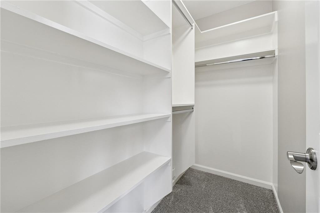 Lakestone - Residential