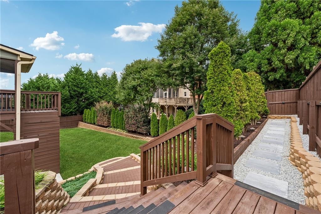 Lakestone - Residential