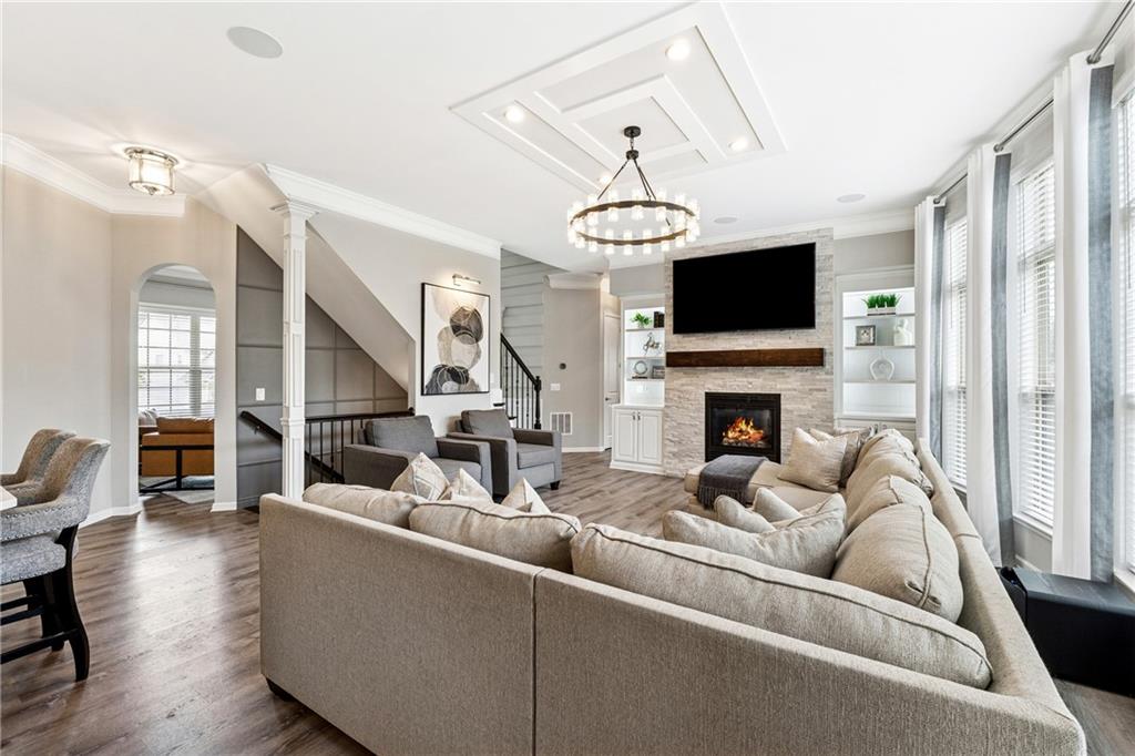 Lakestone - Residential