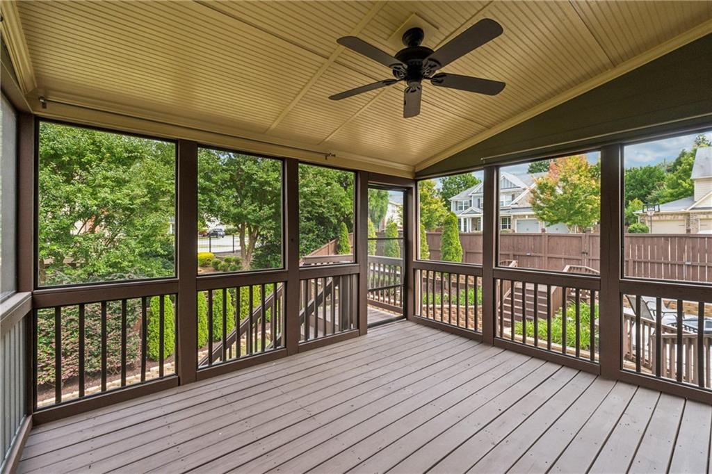 Lakestone - Residential