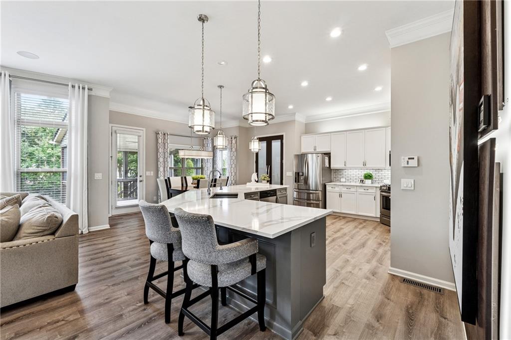 Lakestone - Residential