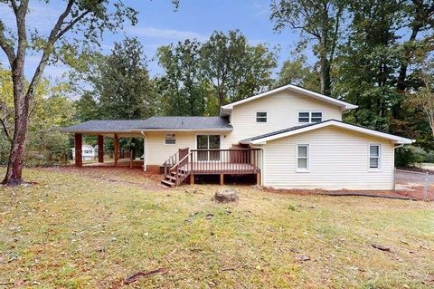 A home in Riverdale