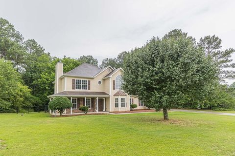 A home in Ellenwood