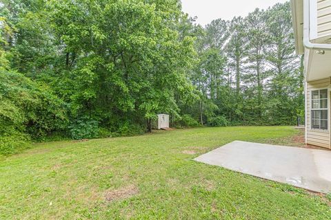 A home in Ellenwood