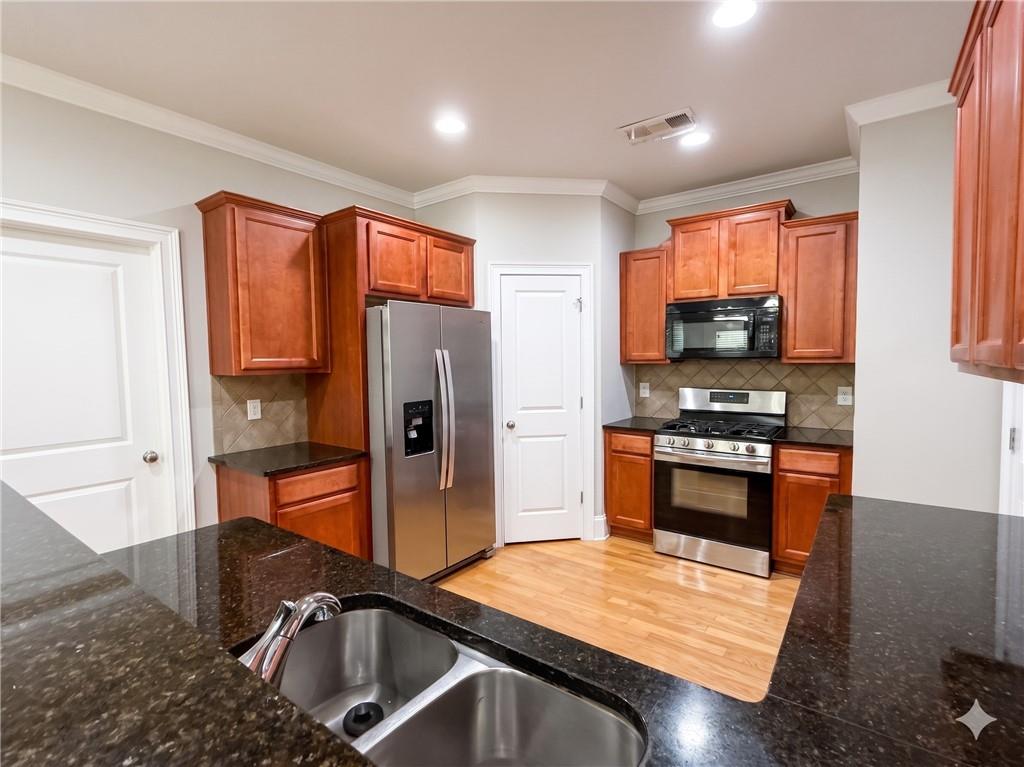 237 Gilliflower Park