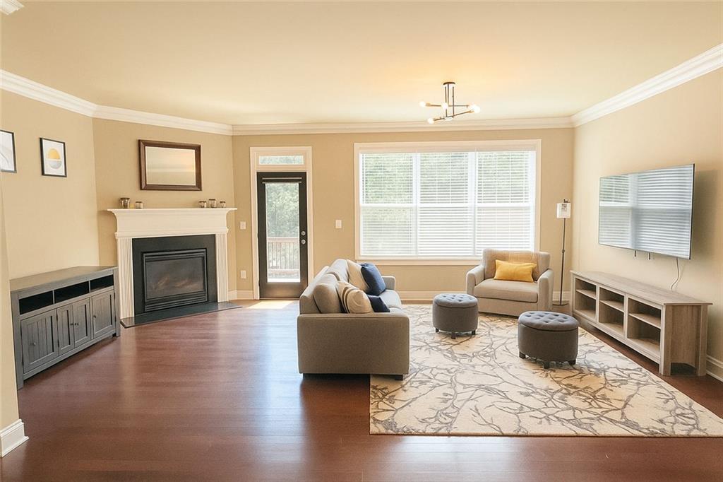 3235 Greenwood Oak Drive