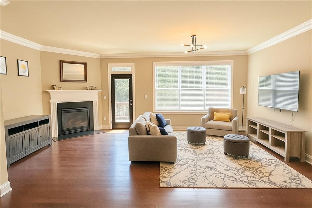 3235 Greenwood Oak Drive