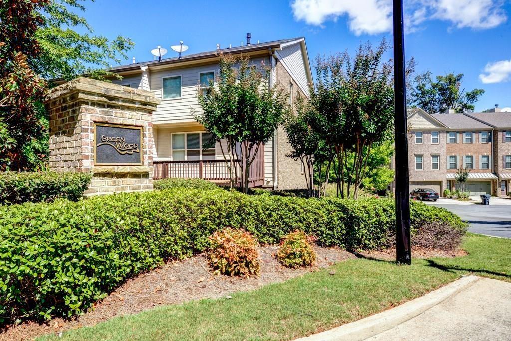 3235 Greenwood Oak Drive