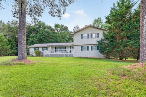 Homes For Sale - 1981 Lee Peters Road<br/> Loganville, GA 30052