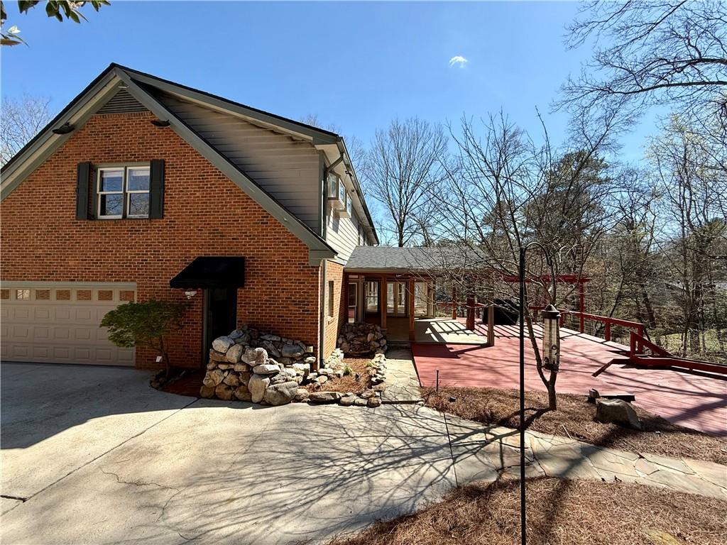 7300 Chattahoochee Bluff Drive