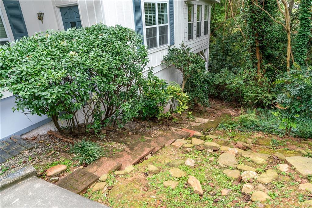 819 Gardenia Lane