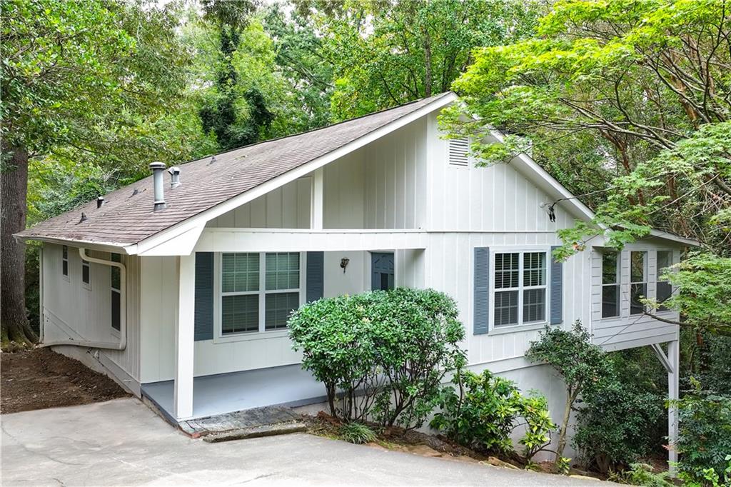 819 Gardenia Lane