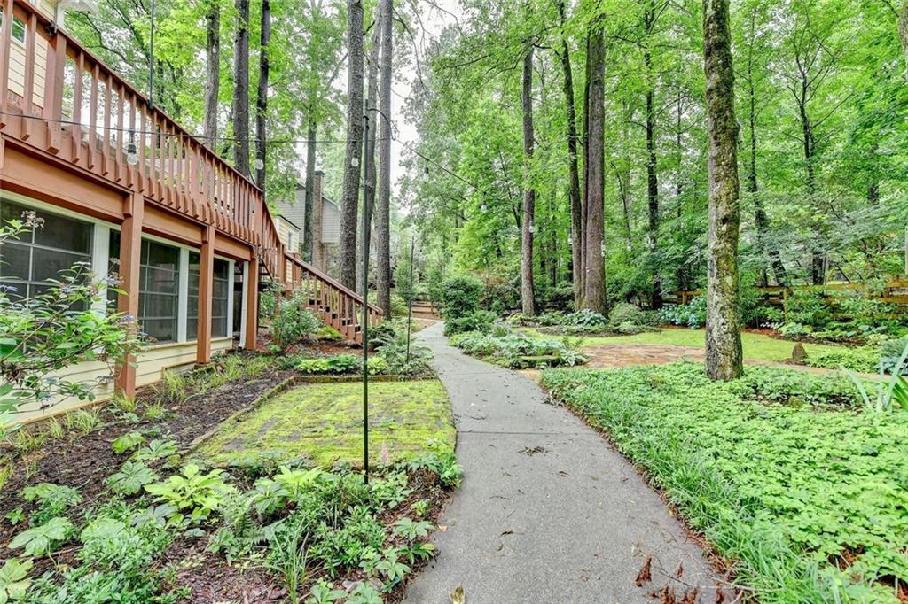 5507 Martina Way, Dunwoody, Georgia image 42