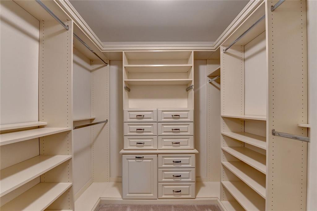 5507 Martina Way, Dunwoody, Georgia image 29