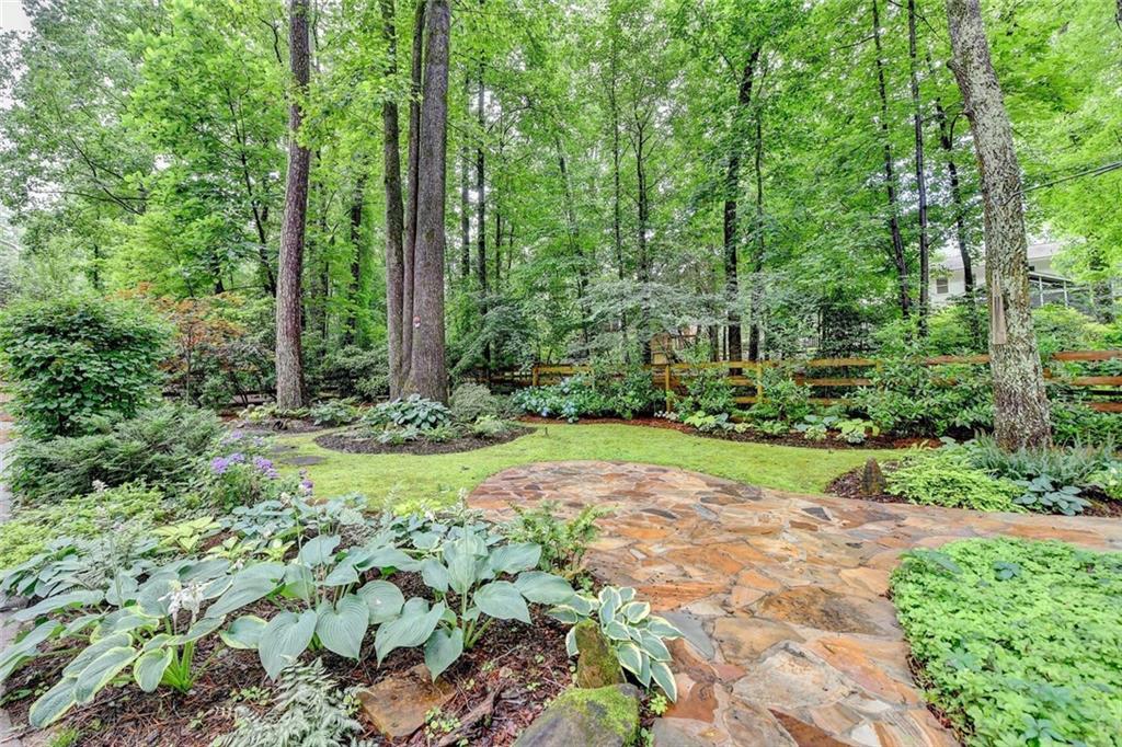 5507 Martina Way, Dunwoody, Georgia image 43