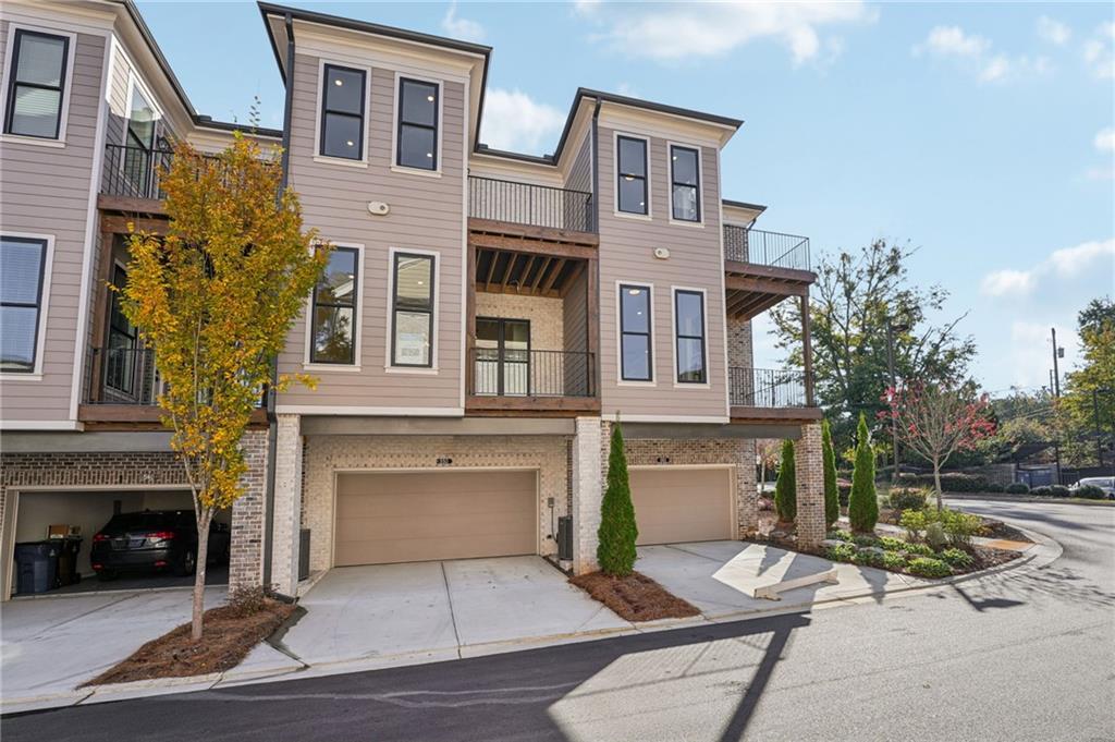 Towns on Thompson - Residential