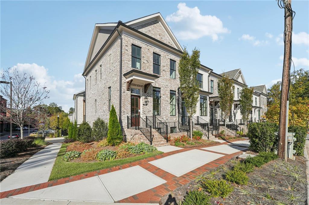 Towns on Thompson - Residential