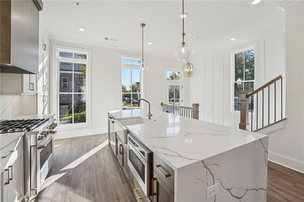 Towns on Thompson - Residential