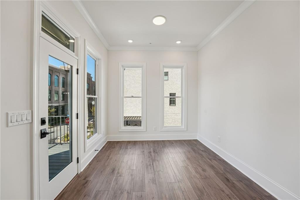 Towns on Thompson - Residential