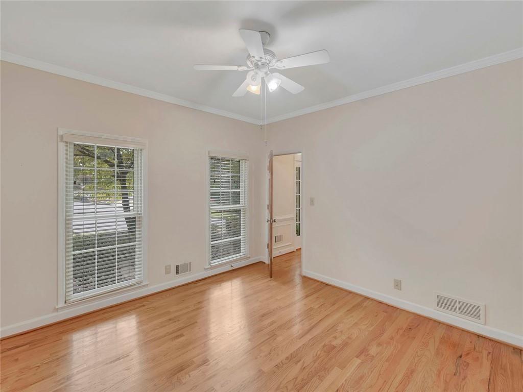 1020 Summer Oaks Close