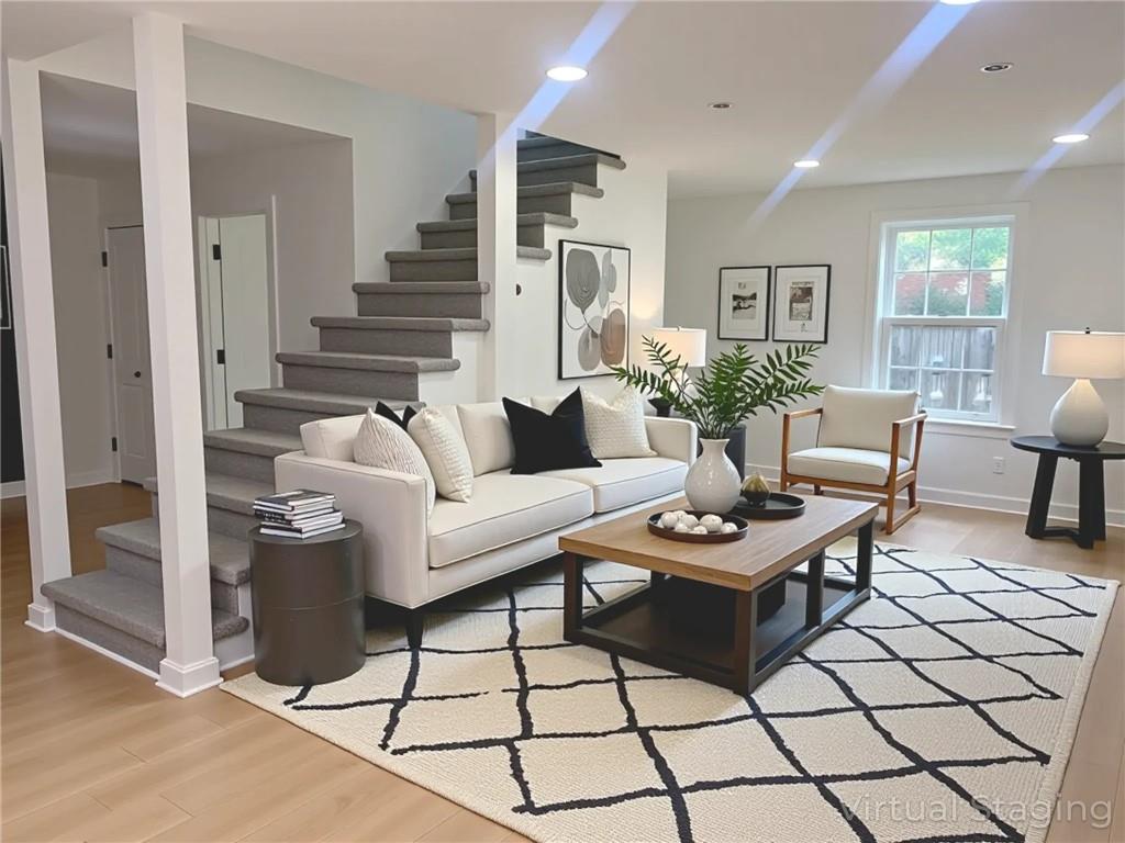 5310 Lyndale Circle