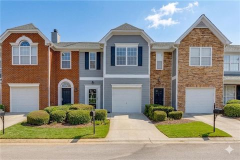 Townhouse For Sale - 6245 Shoreview Circle<br/> Hall County, Flowery Branch, GA 30542