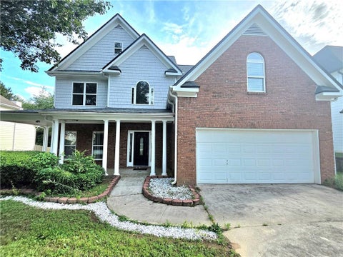 Homes For Sale - 3385 Wellbrook Drive<br/> Loganville, GA 30052