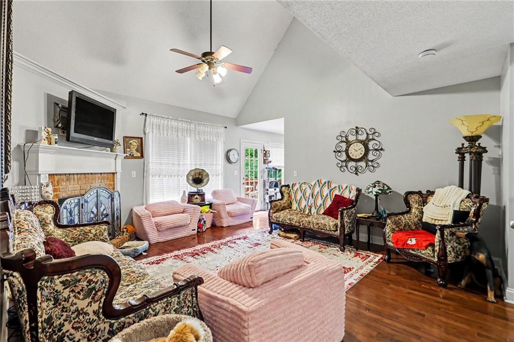 3186 Sweetbriar Drive