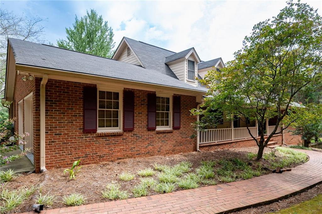 1827 Lost Mountain Road