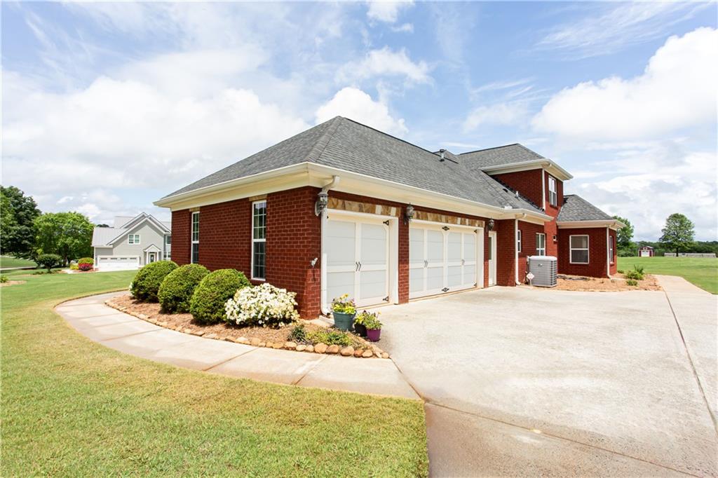 1365 Ivy Plantation