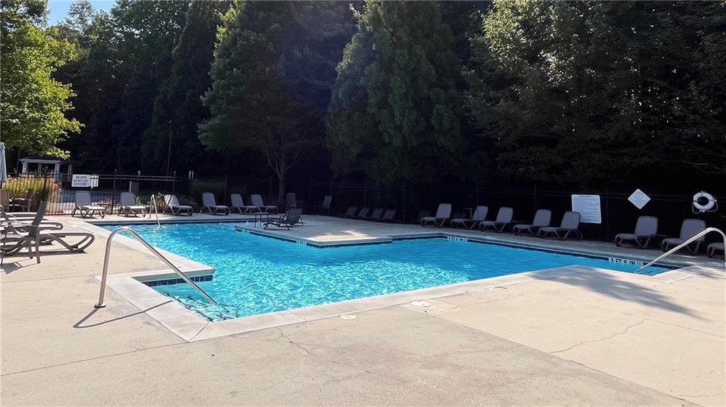 1327 Bexley Place NW